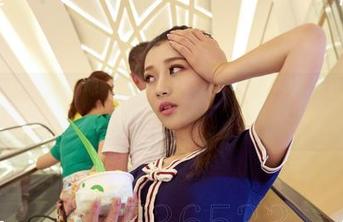 AISS爱丝(黄金版) – 小哲最新的‘女神’美图，一言不合就撩了心！