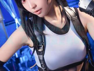 ElyEE子逆袭：RetroKimono写真里的时光机，快来把这张壁纸收了吧！