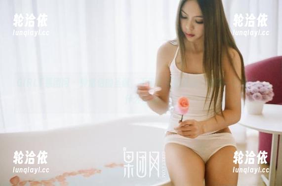 GIRLT果团网 - 钟紫怡的圣诞，不带圣光的美图，倒吸一口凉气，什么情况