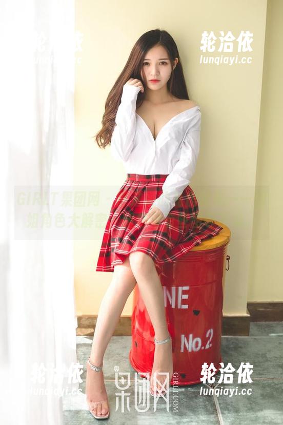 GIRLT果团网 - 陈迪娅的私房时光——御姐角色大解密，图包里有些图等不及。