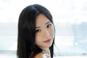 Habin夏彬(하빈)+妹妹+原图=一种莫名的亲密感，稀奇但又很自然