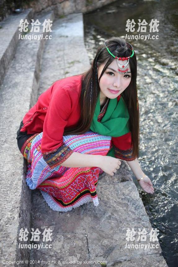 MyGirl美媛馆-媛媛酱 MyGirl美媛馆 - 媛媛酱的私拍捕捉到了一种无意间的俏皮,学妹坐在那里,竟然让我想起了那个星期五的下午。