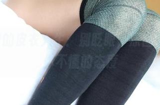 ROSI的皮衣人生：别眨眼，原图里有些你不懂的态度