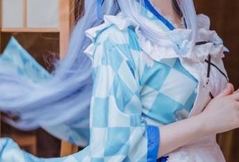 Sayako＿今年4岁和她的丝袜：图集里的“细节”太丰富了，下载时请谨慎处理！
