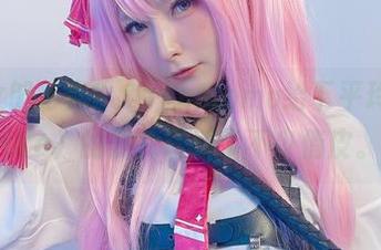 正经兔女郎写真？SayoMomo给下平玲花（Reika）的照片增添了不少俏皮。