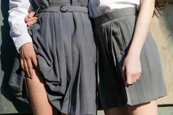 UGirls尤果网 – 看这高清图集，信悦儿说的‘女孩’果然是个大玩意儿，各种样子！