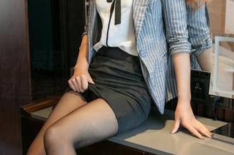 UGirls尤果网 – 赵伊彤的和服时光：看！这些美图将传统拉到了新高度
