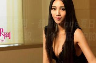 UGirls尤果网 – 郝晴Grace夏日全集：光线和影子交织，一个在低温中的小狂欢