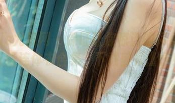 UGirls尤果网 – 保证让你惊讶的阿依努尔瓦娅连体衣合集，下载前须谨慎！