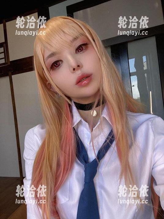 Vinnegal的秘书写真图集：端庄与俏皮的恰好碰撞