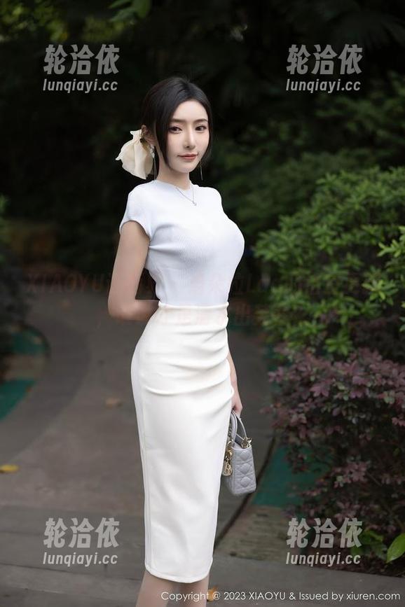 XIAOYU语画界 - 潘朵拉Laa的浴室更新，谁说才是清水出芙蓉？