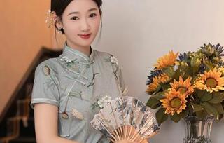Xiuren秀人网 – 原图里的刘钰儿，豹纹搭配让人想问：是要出门吗，还是随便溜达？