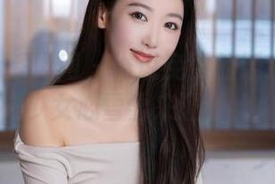 Xiuren秀人网 – 谁说免费的婚纱美图不够好，少女心雪雪来证明给你看！