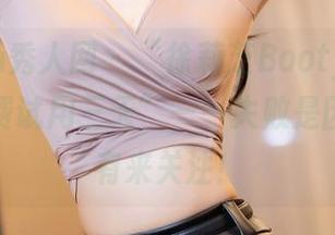 Xiuren秀人网 – “徐莉芝Booty美脚资源，免费试用三天”——失败是因为你没有来关注！