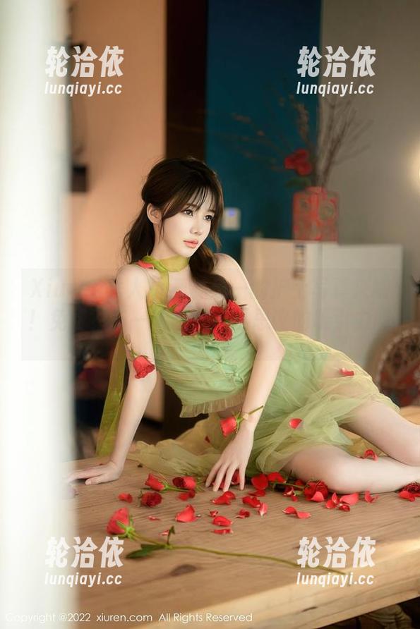Xiuren秀人网 - 林乐一的护士写真来啦！免费？乍一看有种不可思议的吸引力呢。