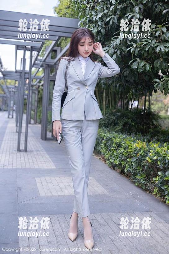 Xiuren秀人网 - 当油田溪溪化身兔女郎，图片中的每个动作都那么“犯规”。