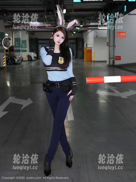 Xiuren秀人网 - 陆萱萱最新图片，轮椅护士这条路线，属于我想象中的另一种现实？