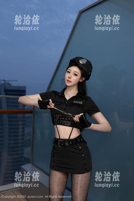 Xiuren秀人网 - 雨儿酱eve的少女写真，轻松随意，原图里竟然藏着她的小心思？