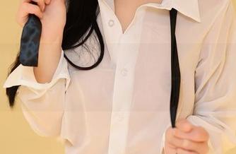 YouMi尤蜜荟 – 真心劝你：娜露Selena的户外照片，原图得赶紧下载回家！