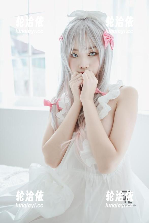 搞什么鬼，Yuna(윤아)户外合集里每一张都显得我生活得多么无趣。