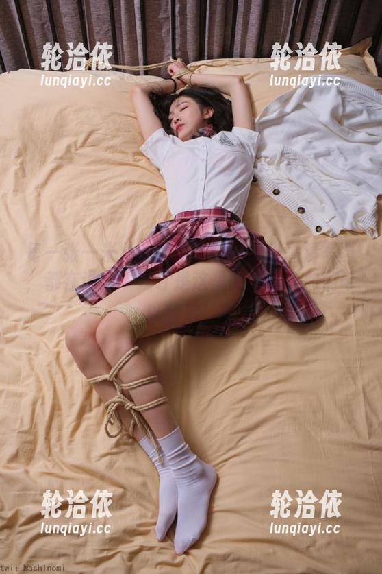 一米八的大梨子 每一张一米八的大梨子的短尾猫高清写真,都在说:“我才是这里的主角,你们可以舔屏!”