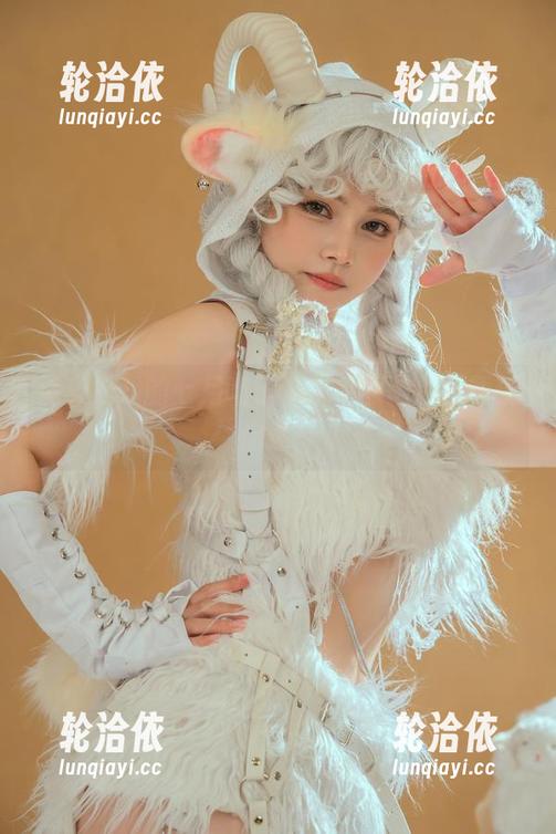 七月喵子 浑身是戏的七月喵子,水手服图片下载任你选!
