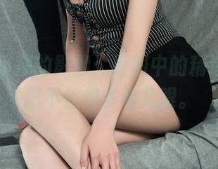 丽柜 – 小熊的影像：原图中的精选袜意，忍不住想多看几眼。