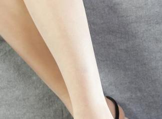 丽柜 – 再说一遍：文芮+校服=在线资源本子不简单