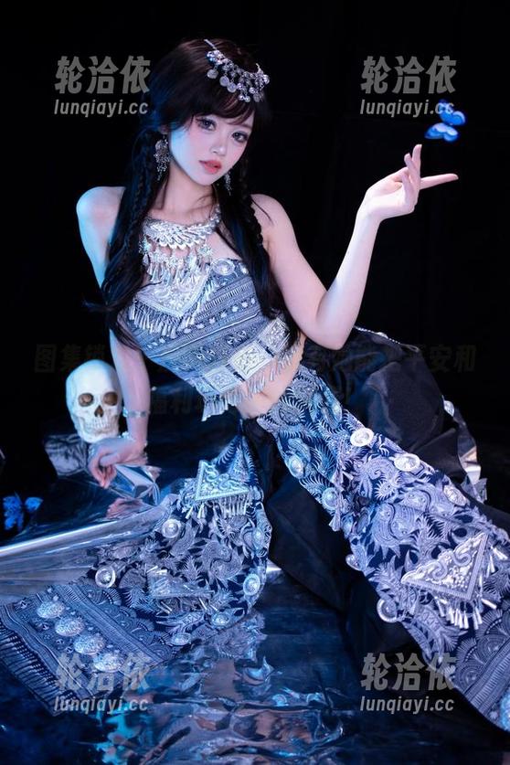 图集锁定千反田鹿子，只有她能把平安和福利玩得如此风骚！
