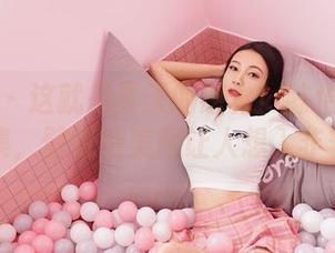 嗲囡囡 – 这就是夏天的感觉！陈怡曼蕾丝合集，壁纸绝美得让人想入非非。