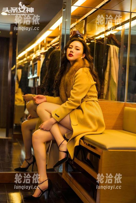 头条女神 - 文雪的作品《LOL阿狸》，下载后能不能开启隐藏功能？大概只是一场梦吧。