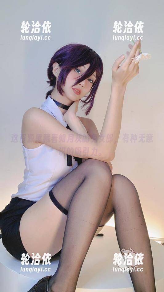 这资源里藏着如月灰的兔女郎，有种无意识的吸引力。