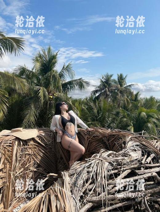 微密圈 - 一组宋昱欣的婚纱全套，等着我慢慢消化这画面…每张图片都像是婚礼现场的预告片。