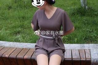 微密圈 – 家有水墨老师的比基尼美图？大胆出镜ing！