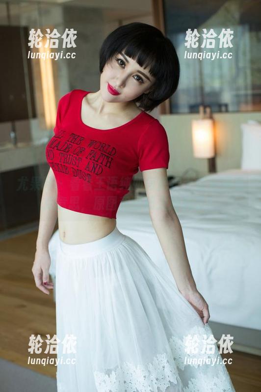 尤果网 - 看看王语纯如何把护士装穿得有点意思，原图和图册太好玩了！