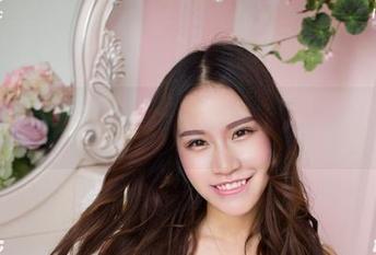 尤物馆 – 无法抗拒的美图，FoxYini孟狐狸的女孩图集让人心乱如麻