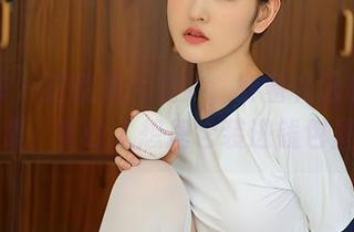 尤蜜荟 – 这就是大奶牛，穿着礼服的美图合集，直让人想把它装进钱包里！