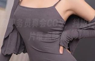 这位客房服务员真会COS，抖娘利世的照片带点味道