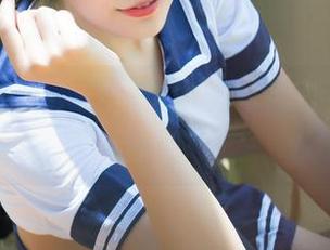 推女神 – 赵伊彤的女仆写真，有免费的来给我洗车吗？