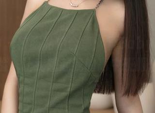 推女神 – 校服私拍合集：雪Baby的甜美侧脸，让我想起我的高中班服日。