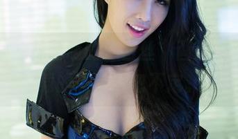 推女郎 – 林萌萌的“白丝”画风，跟随下载的节奏飘忽不定。