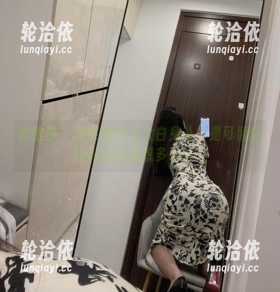 微密圈 - 现实版的《大白兔》？是可馨吖的私拍让我想多了……