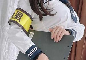 杏子夫人的妹妹居然cos得这么好看，图集让我不自觉想多点开几次。