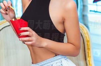 果团网 – 抓住周大萌裸足作品中的每一个脚印，竟是探寻自由？
