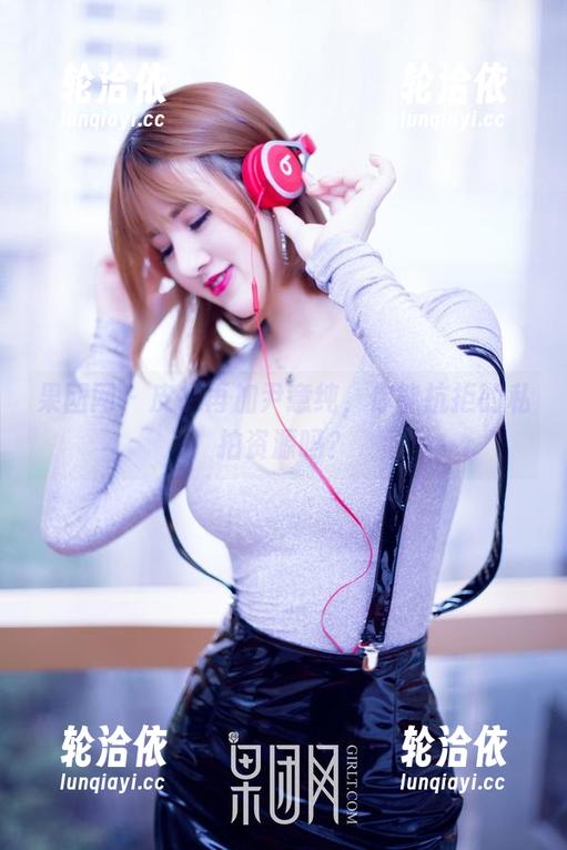 果团网 - 皮衣再加尹意纯，你能抗拒的私拍资源吗？