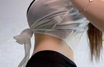 微密圈 – 桃沢樱呀爆款女王原图，资源包装成谜，猜猜看她什么时候会降临？