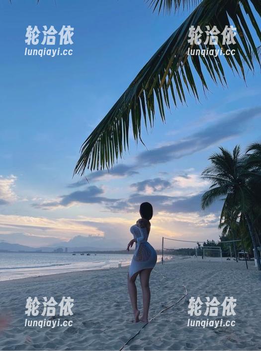 微密圈 - 小短裙大冒险——洁己u的写真投票大会，选出你最爱的角度！