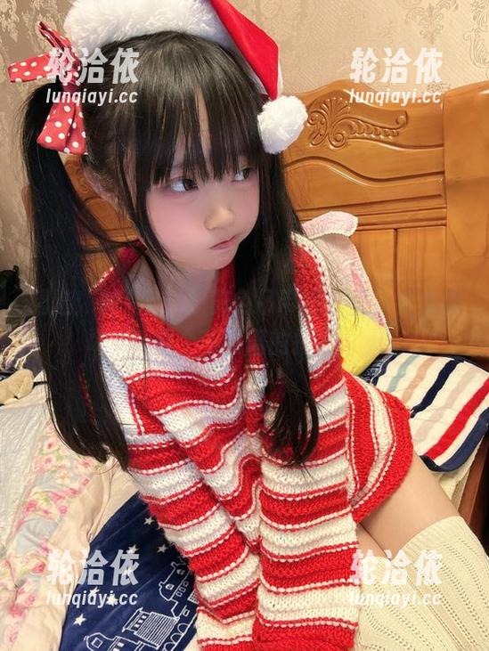 精选：神沢永莉在黄色吊带睡衣里，兔兔真是个不靠谱的搭档