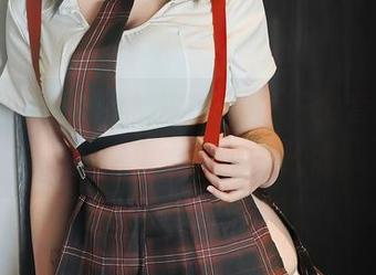 秀人网 – 七七kiko的‘学姐’全套图包，打破你想象中的校园风情！