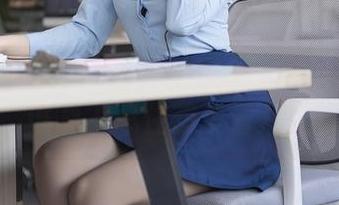 秀人网 – 高清原图：柚琪Rich的校服趣事，谁能不忍住想多看几眼？